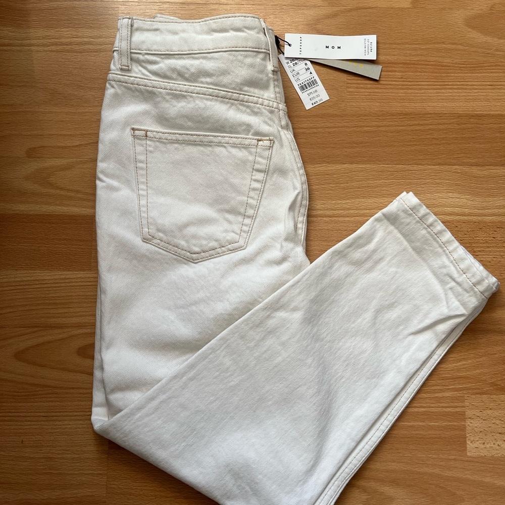NWT TOPSHOP Petite High Waisted Mom Jeans